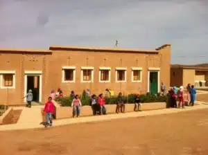 Extérieur des salles de classe à Oulad Merzoug © Fondation GoodPlanet