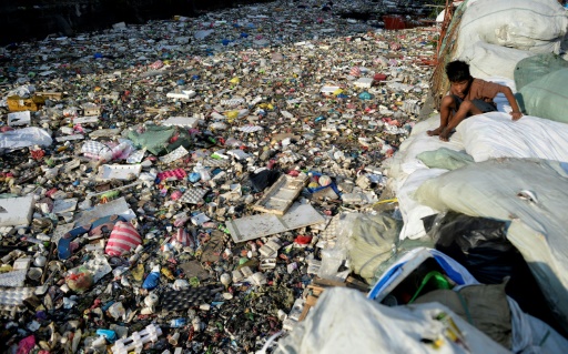 La paille de plastique jetable, championne mondiale de la