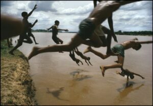 BRAZIL. Amazonas. Leticia. The Amazon river. 1966. (c) Bruno Barbey / Magnum Photos